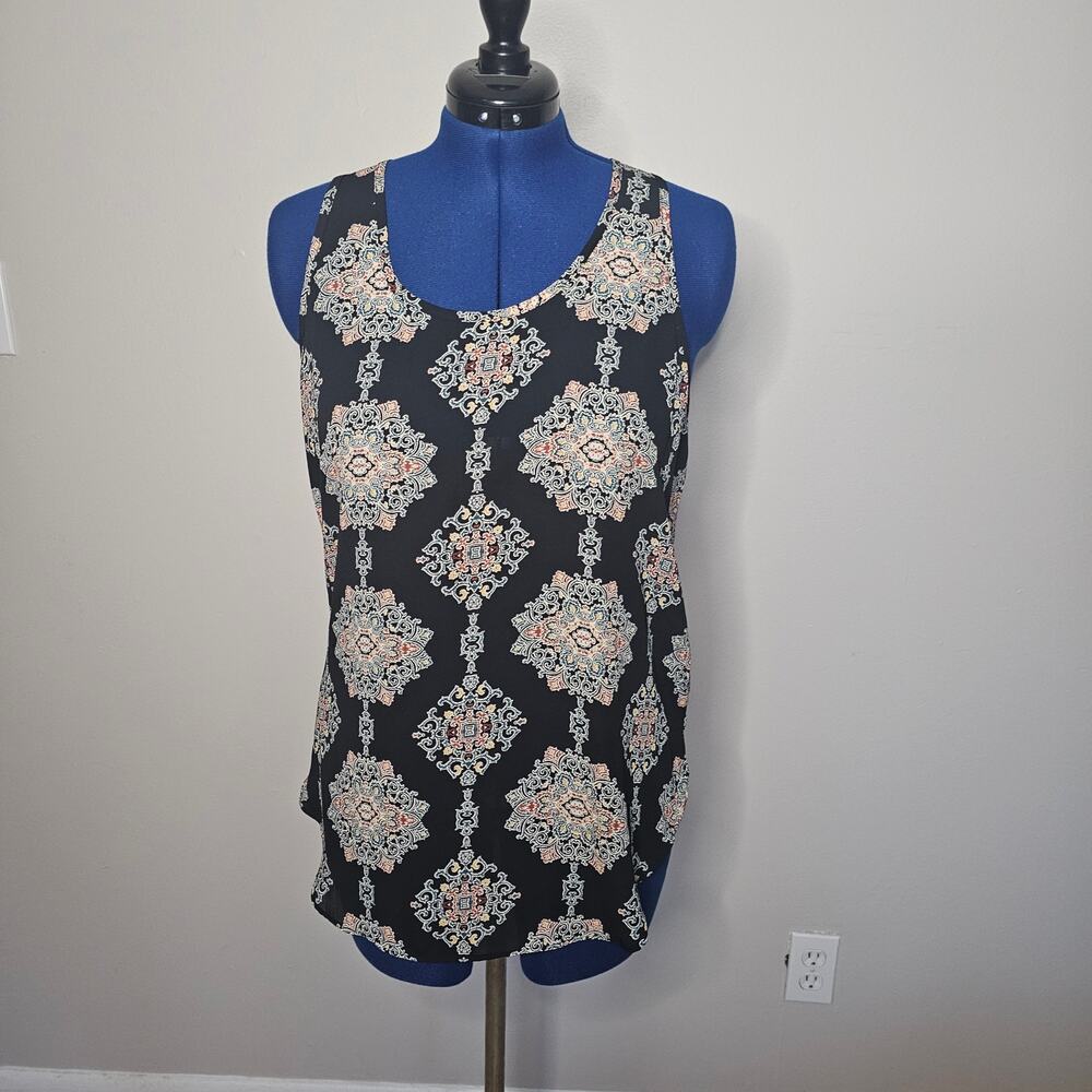 Mossimo Supply Co. black Moroccan medallion pattern sleeveless top.